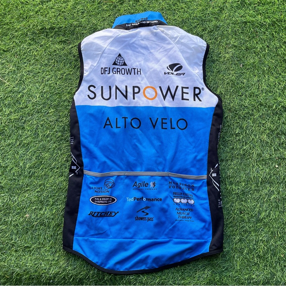 VOLER USA MADE CYCLING VEST women’s size medium Preowned alto belo activewear